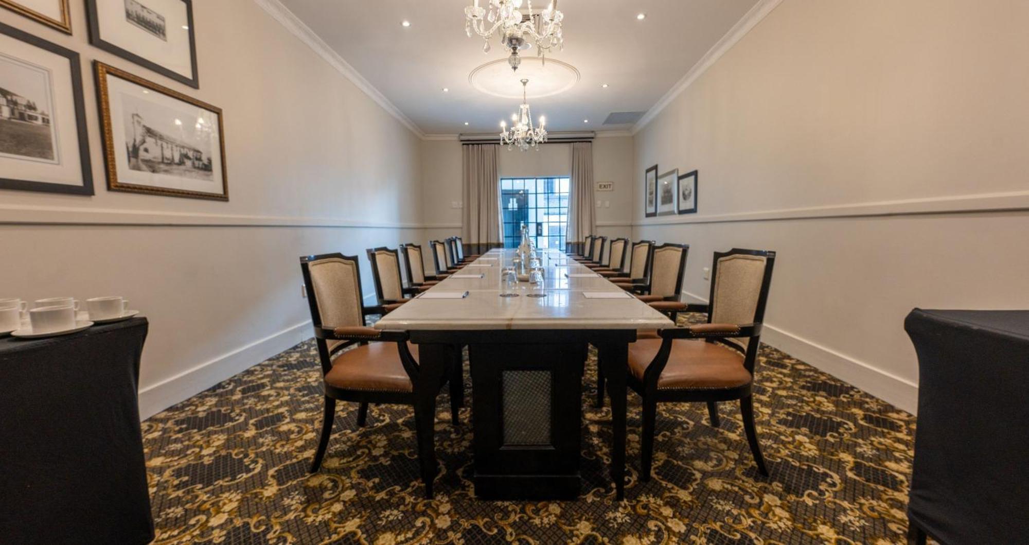Anew Hotel Hilton Pietermaritzburg מראה חיצוני תמונה